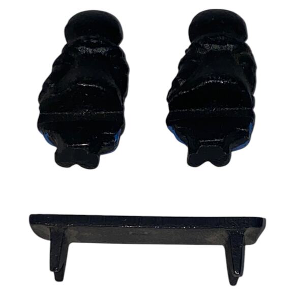 Vintage John Wright Cast Iron Amish 2 Girls on Bench 1997 Hand Painted Figurines - Picture 8 of 10